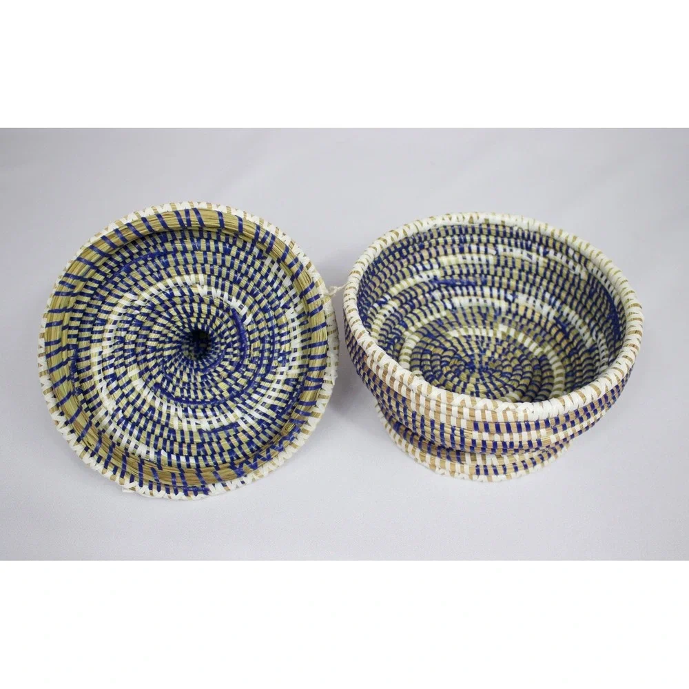 African‎ Hand Woven Seagrass Lidded Basket Blue & White 8